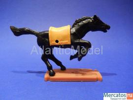 Солдатики 1/32 Plasty Лошади Две фигуры Седла 3
