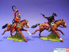 Солдатики 1/32 DSG Три фигуры конных ковбоев 5
