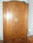 продаю старинный шкаф