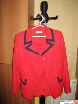 Продам костюм с юбкой. Германия. Сaterina