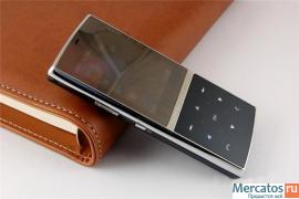 Nokia Aeon – концепт-телефон будущего - 2 sim, FM, mp3
