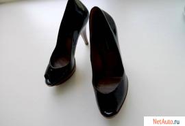 Новые черные туфли. Фирма Zara