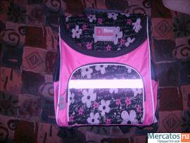 Школьный ранец для девочки. Новый