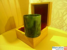 Нефритовый стакан в подарочной деревянной шкатулке . ( Император