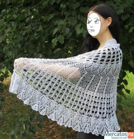 Ажурная шаль ручной работы 2