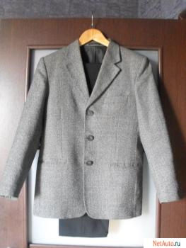Школьный костюм (Серый пиджак и черные брюки)