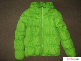 Куртка дутая женская, зеленая с капюшоном р. 42-44