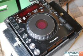 Pioneer CDJ-1000 MK2 4