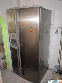 продам срочно холодильник Whirlpool 3