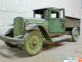 Модель грузового авто "полуторка".