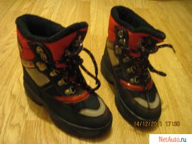 Snow boots