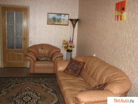 Диван и кресло кожаные
