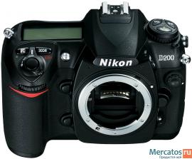 Фот Nikon D200 body или body с батарейным блоком.