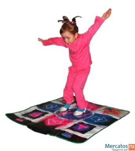 Танцевальный коврик - подарок для активных детей