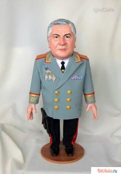 Авторская шаржевая кукла " Генерал всей полиции "