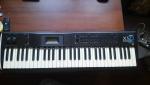 Продам KORG X5D
