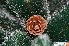 Искусственные ёлки пушистые. Живые шишки и эффект снега 5