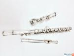 Продается серебряная флейта YAMAHA